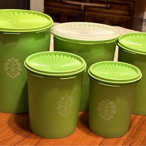5piece Tupperware Canister Set in Lime green